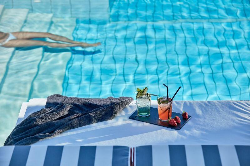 Mr. And Mrs. White Paros - Small Luxury Hotels Of The World Bagian luar foto
