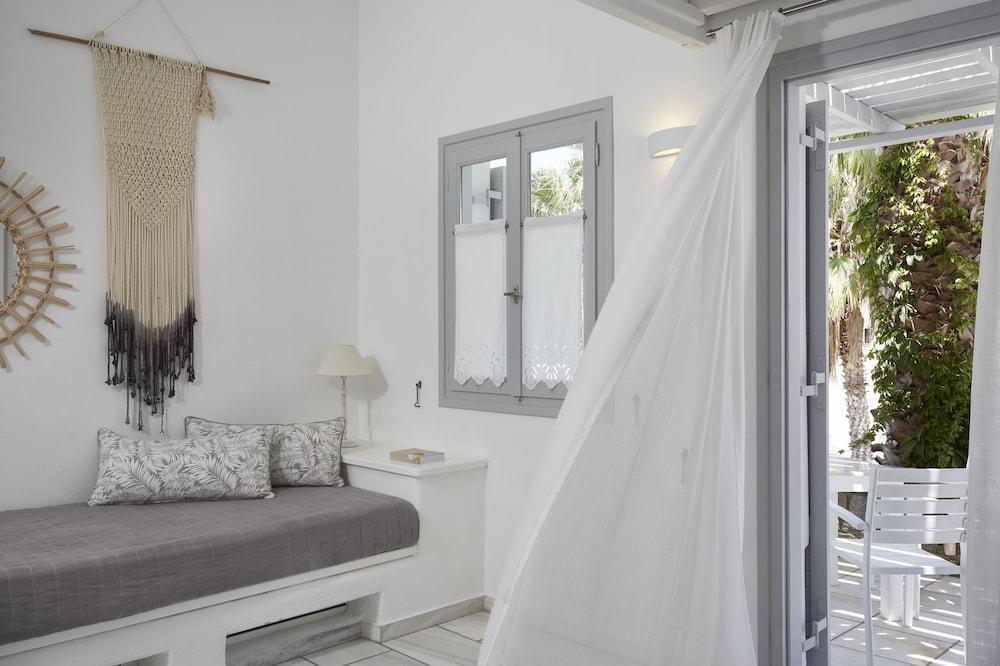 Mr. And Mrs. White Paros - Small Luxury Hotels Of The World Bagian luar foto